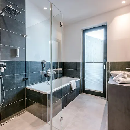 La Soa Chalets&eventlodge * Schattwald